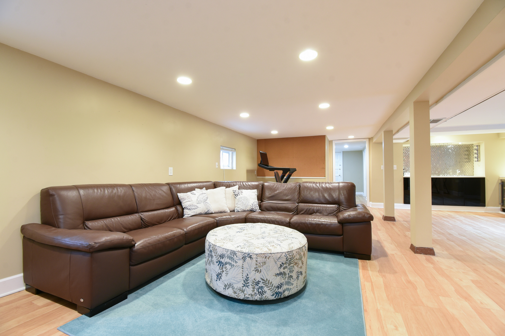 311 Park Avenue Property Photo 54