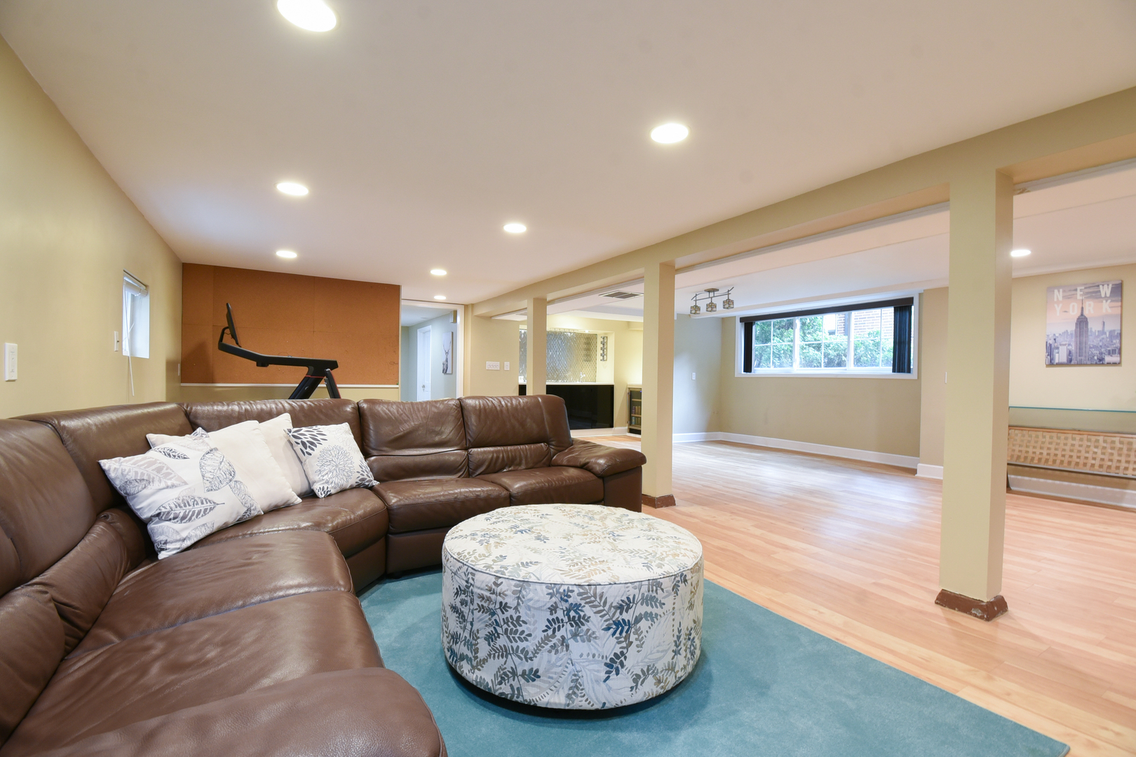 311 Park Avenue Property Photo 55
