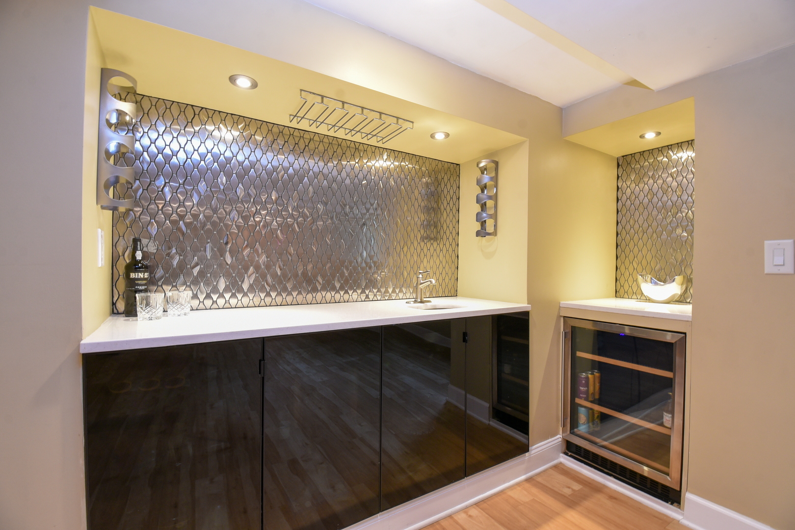 311 Park Avenue Property Photo 57
