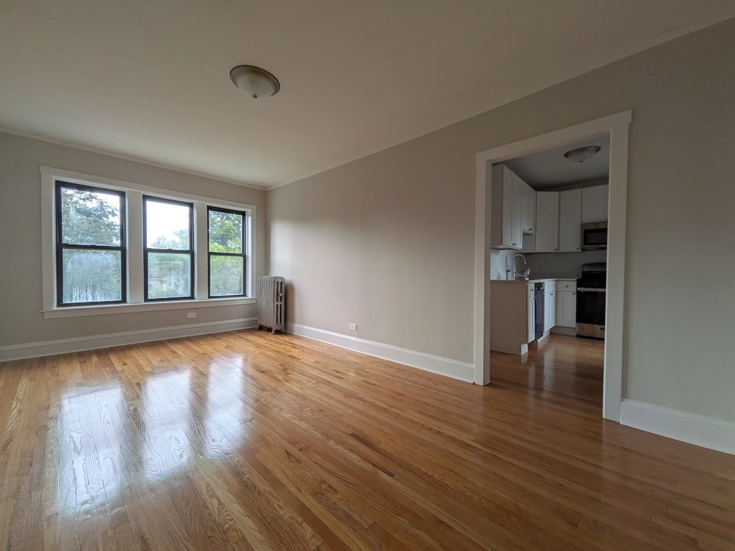 2700 N Spaulding Avenue 3dd Property Photo 2