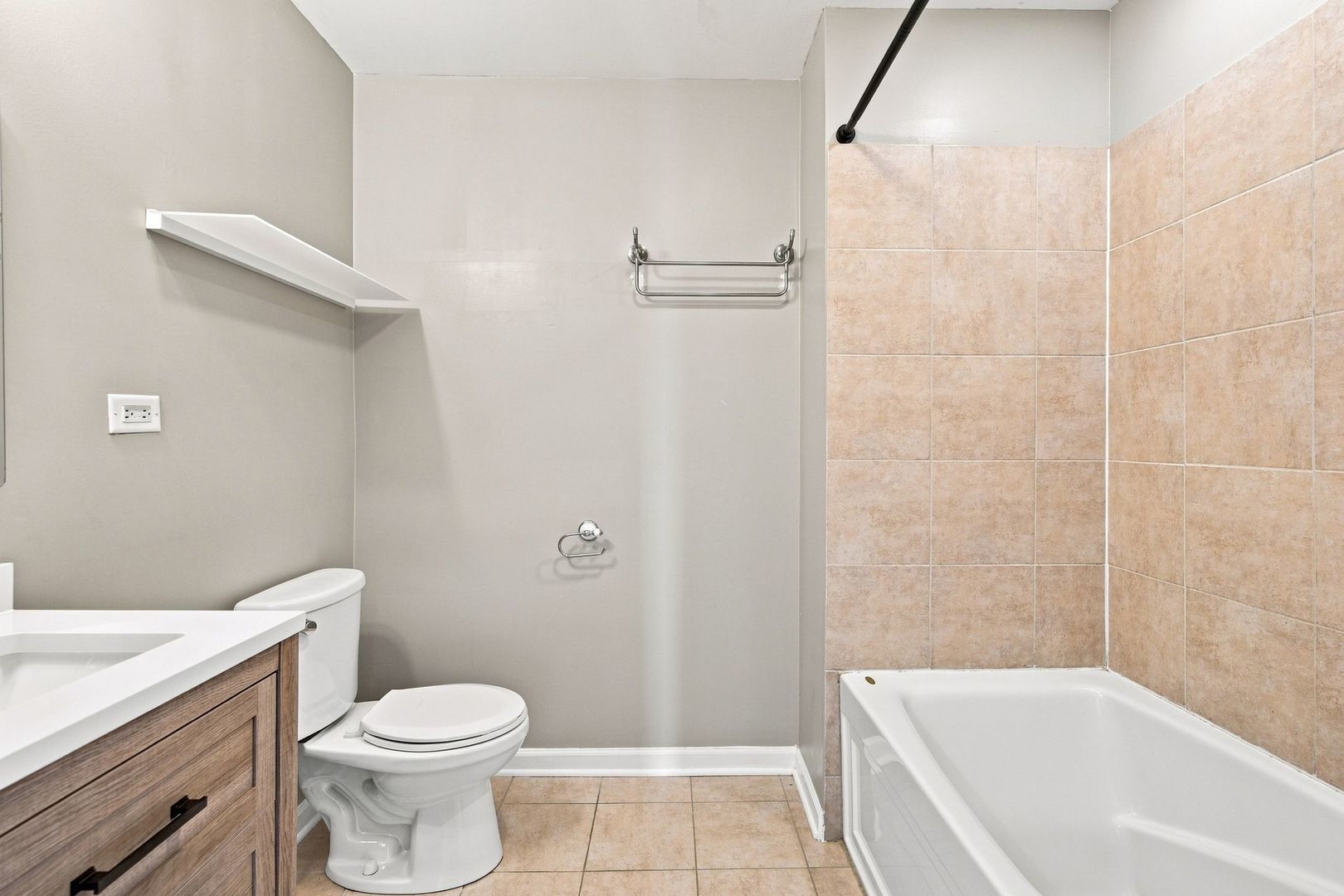 5300 N Lincoln Avenue 5c Property Photo 13