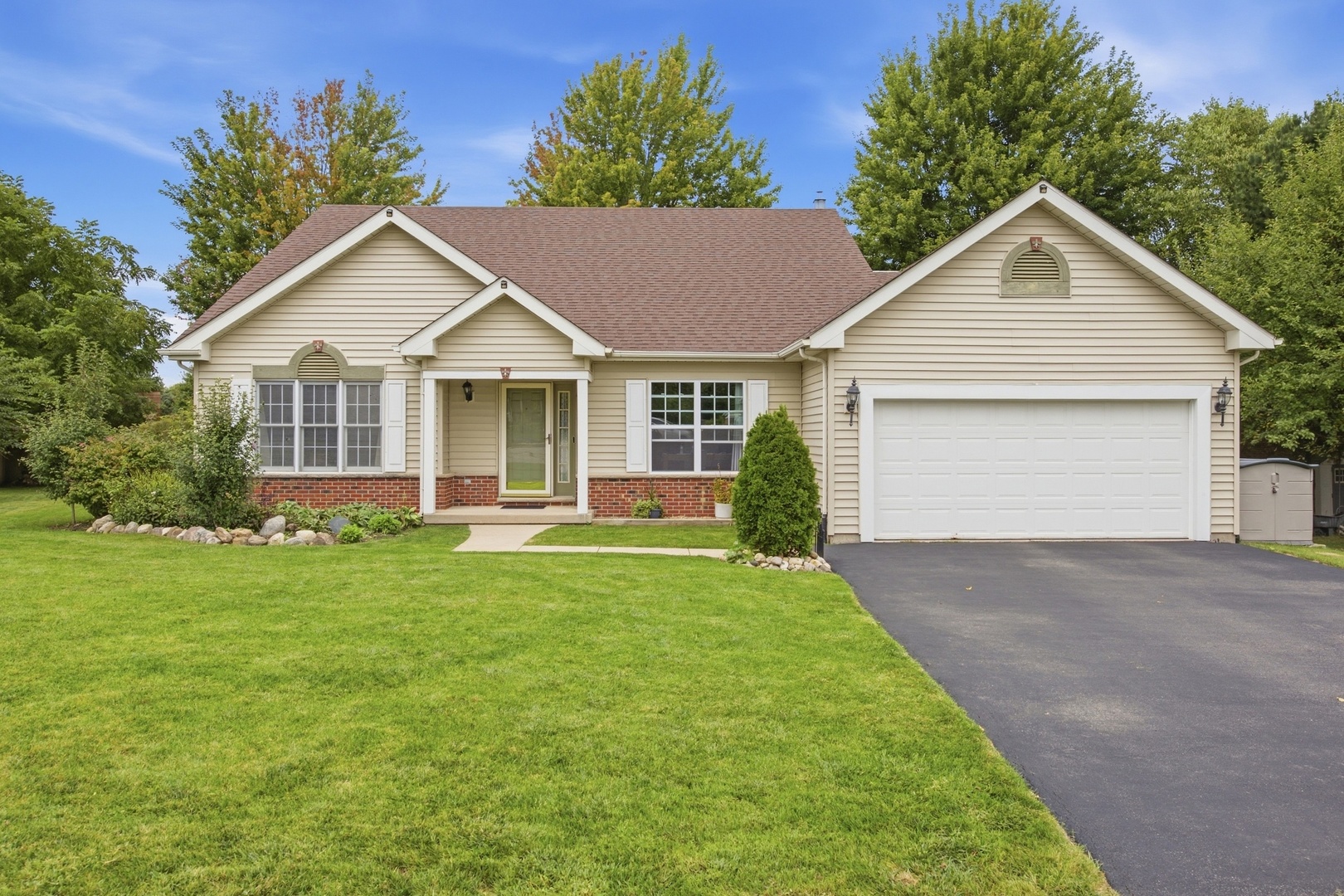 1266 Amber Court Property Photo 1