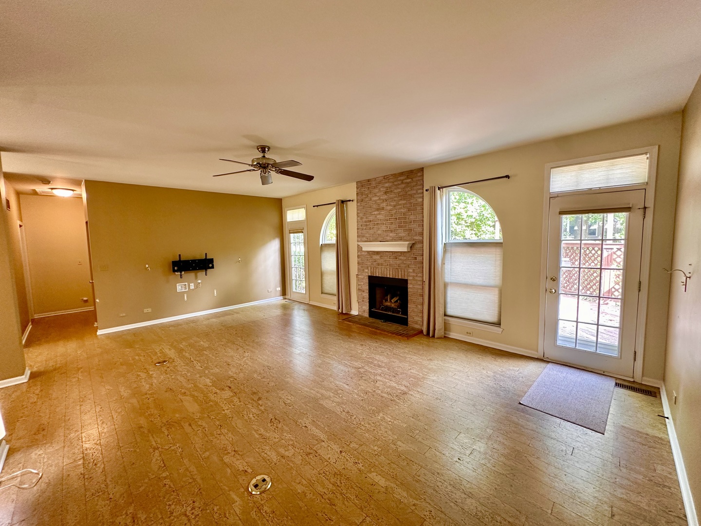 1896 School House Lane Property Photo 6