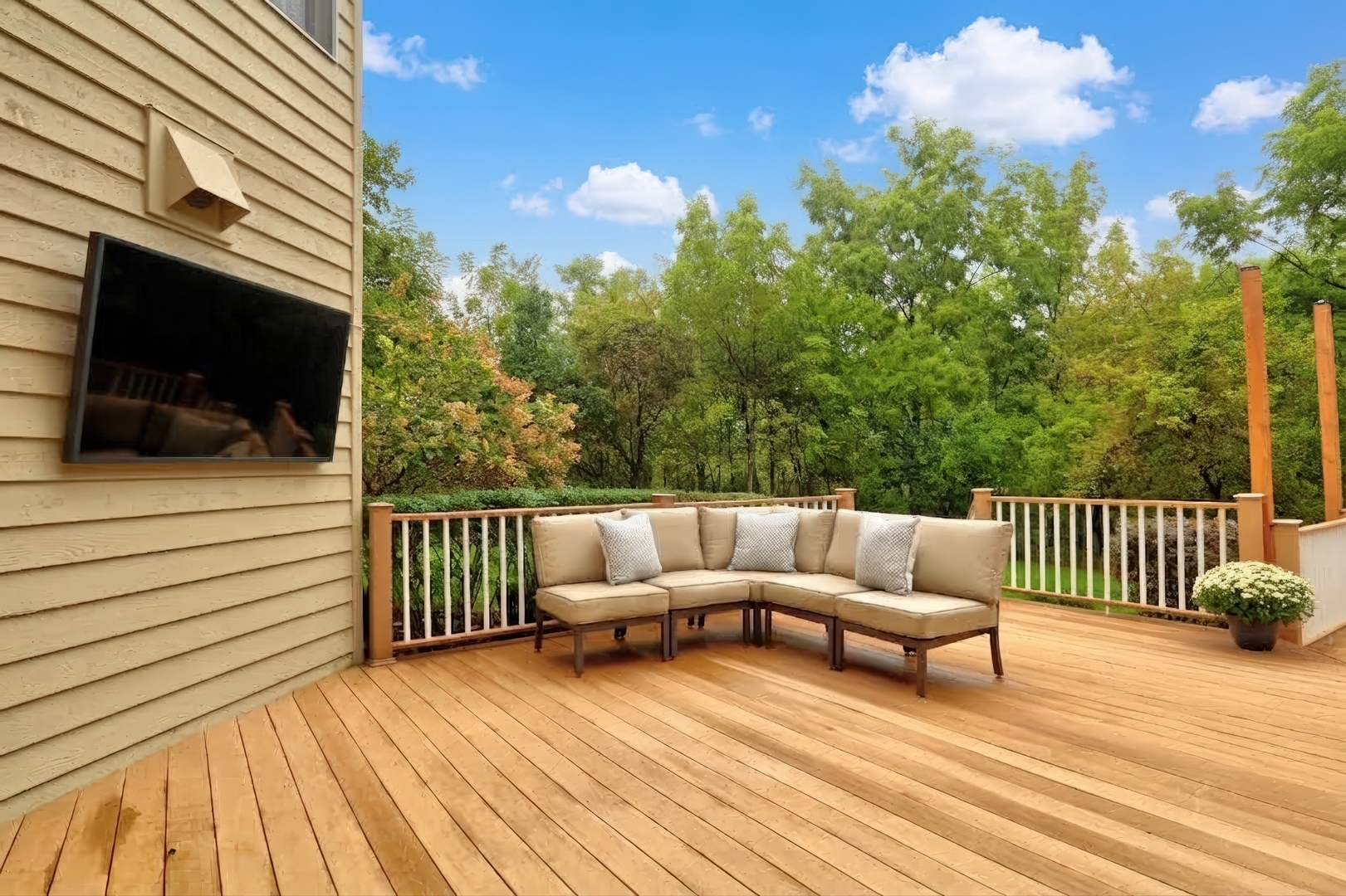39675 Orchard Bluff Lane Property Photo 52