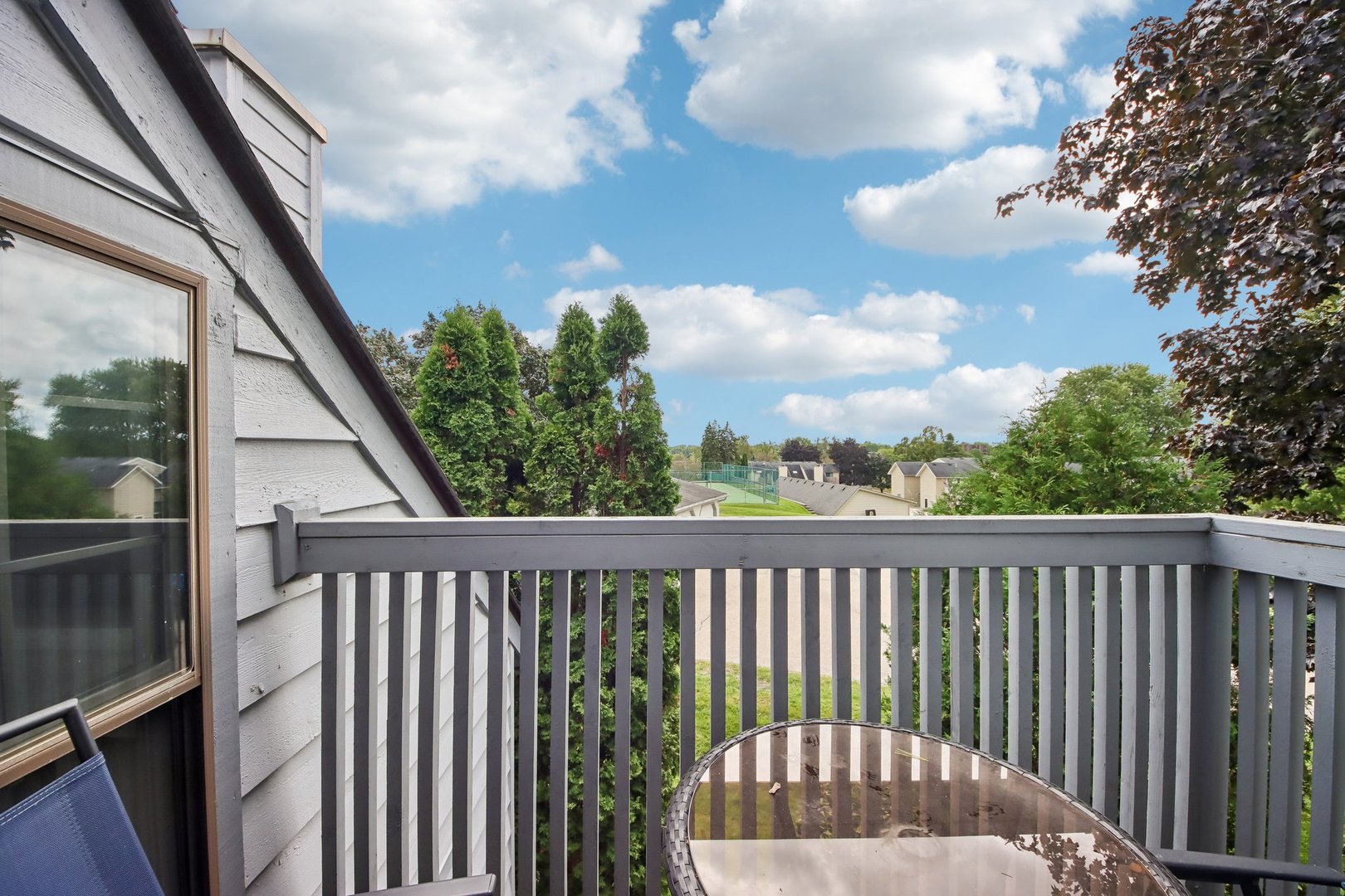 736 Glen Way Property Photo 25