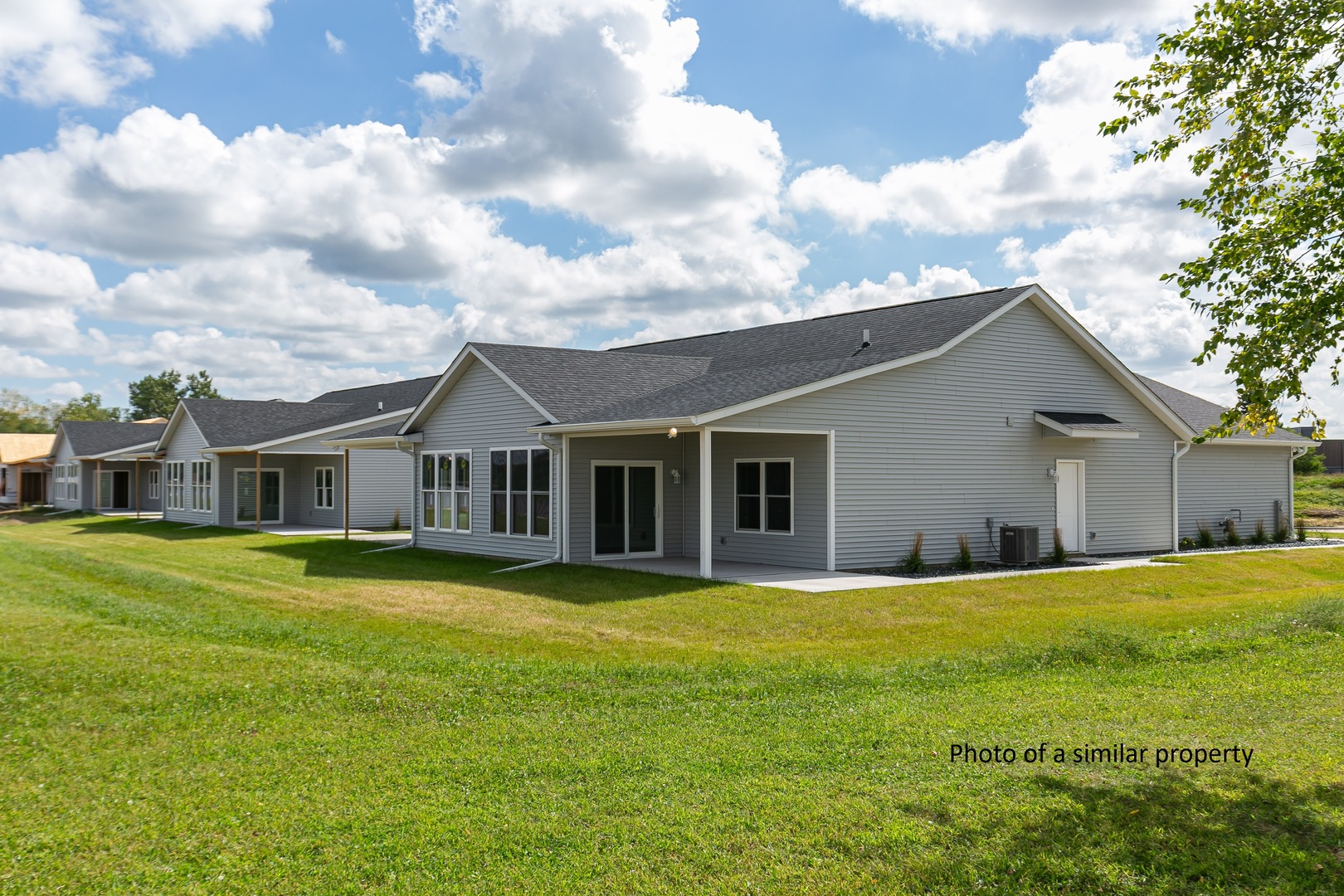 156 Skaloud Court Property Photo 2
