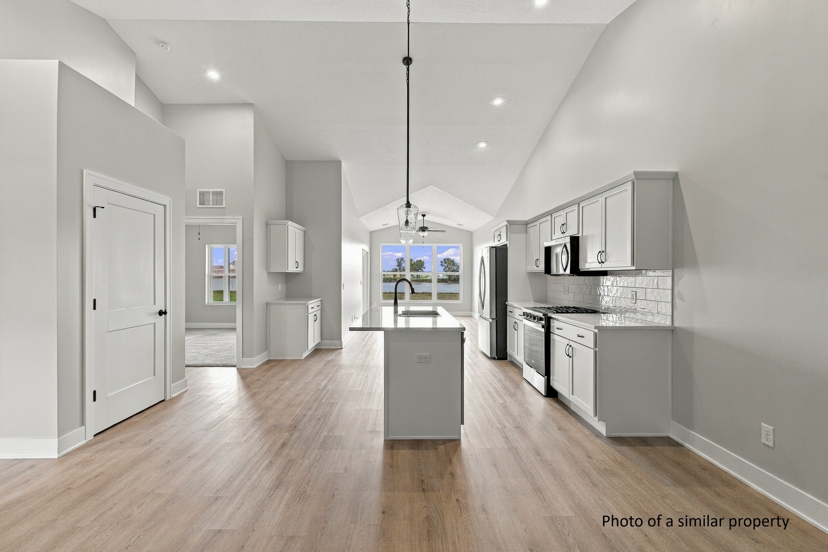 156 Skaloud Court Property Photo 4