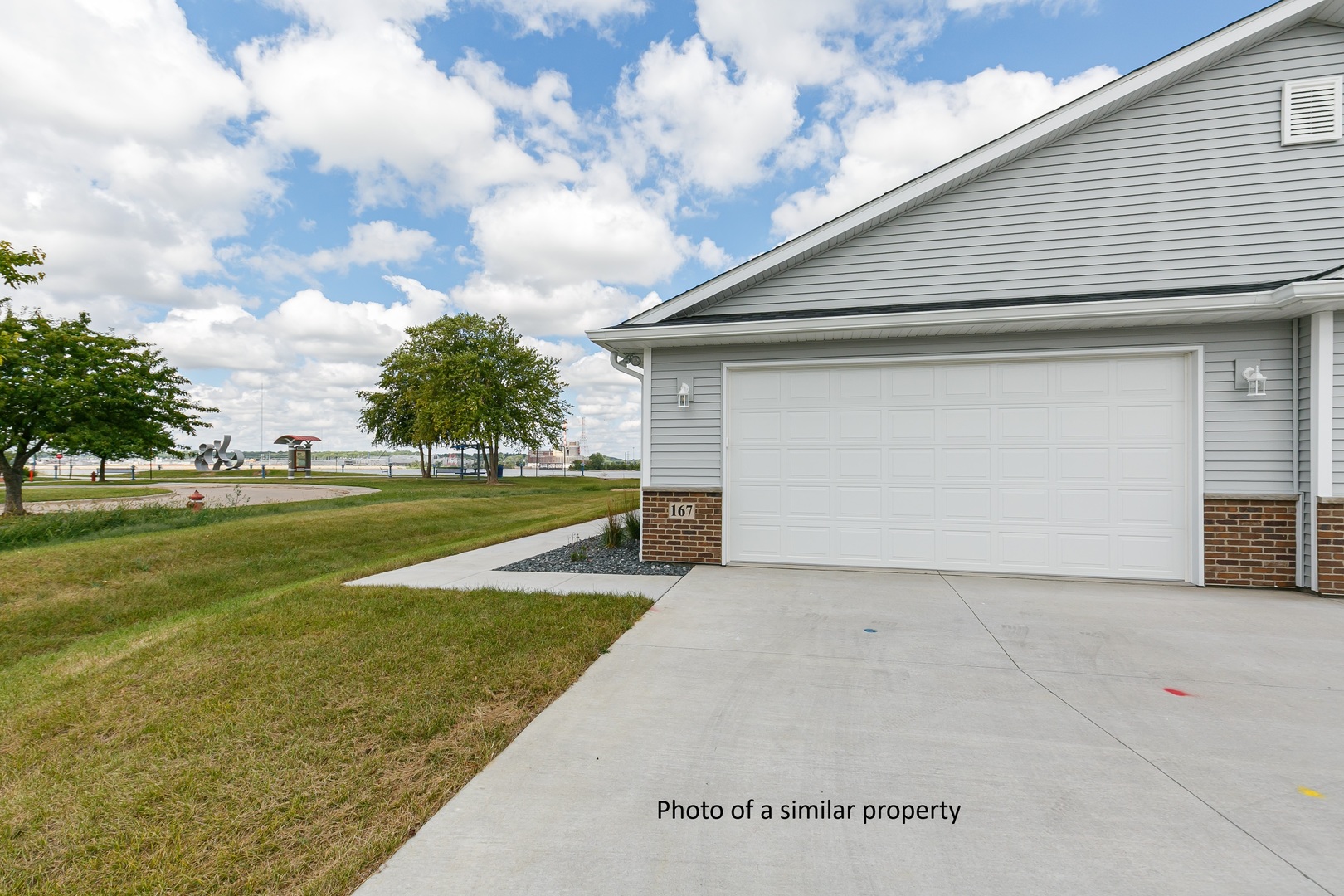 156 Skaloud Court Property Photo 6