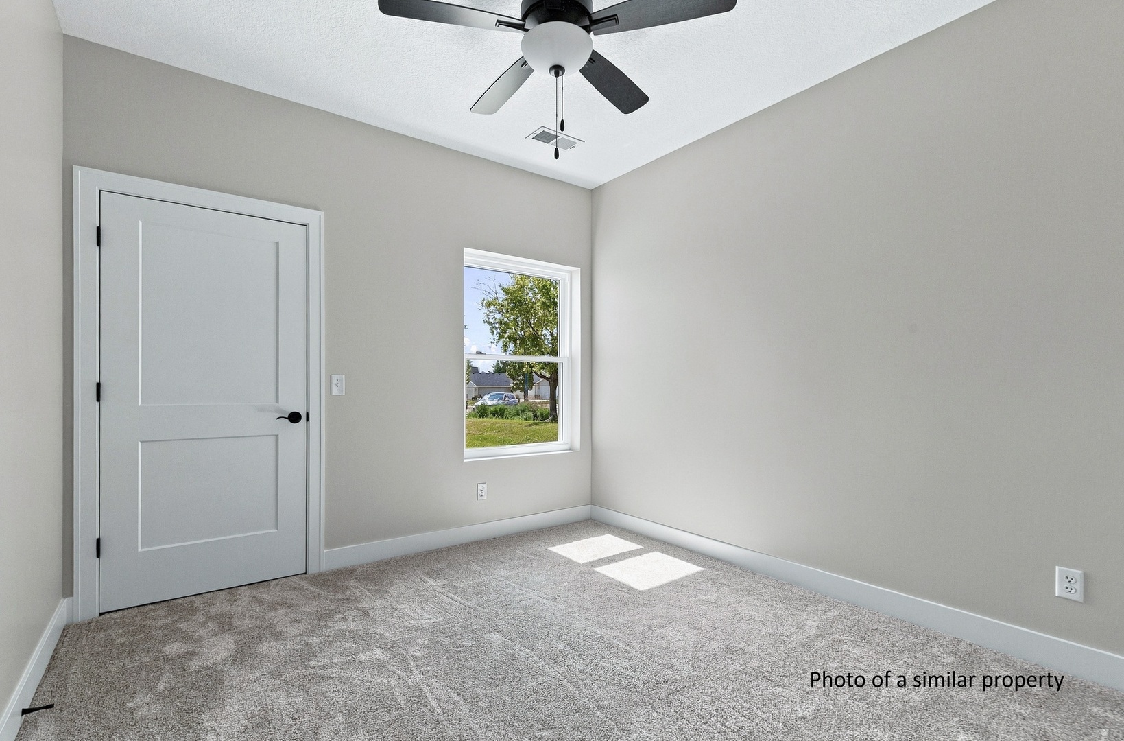 156 Skaloud Court Property Photo 23