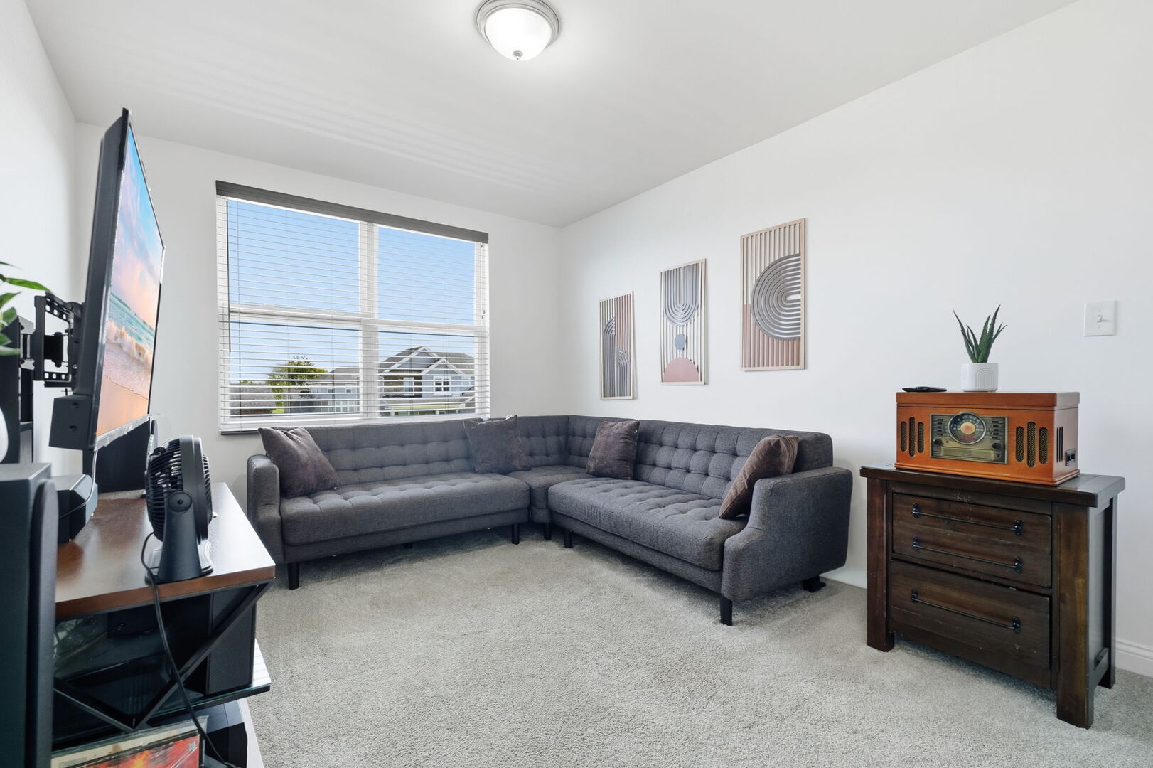 20824 Dexter Street Property Photo 24