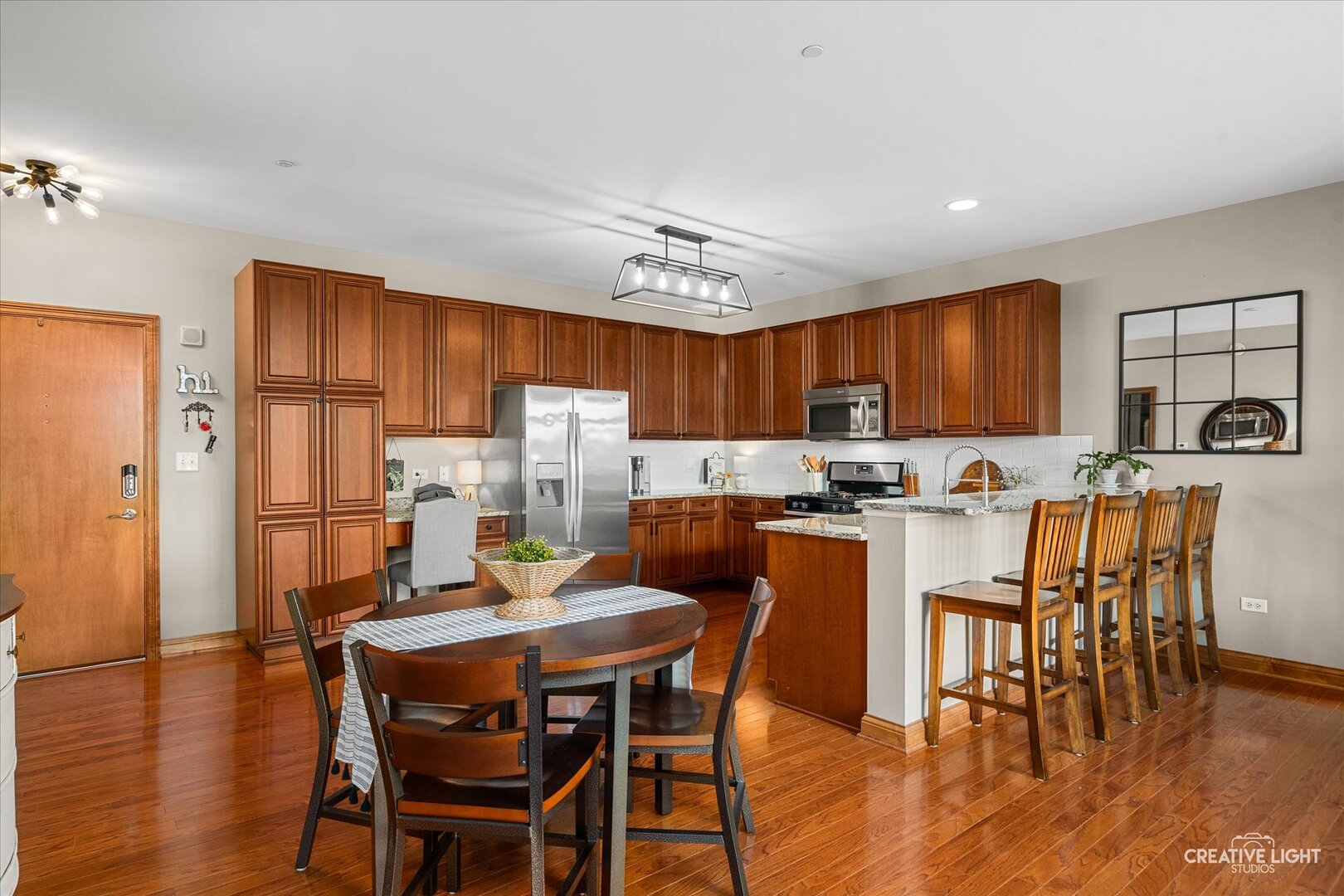 140 S River Street 211 Property Photo 4