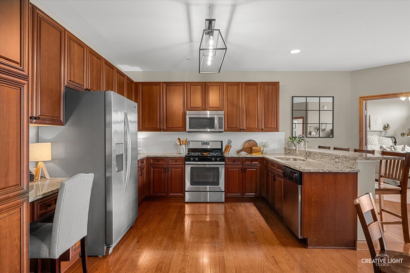 140 S River Street 211 Property Photo 6