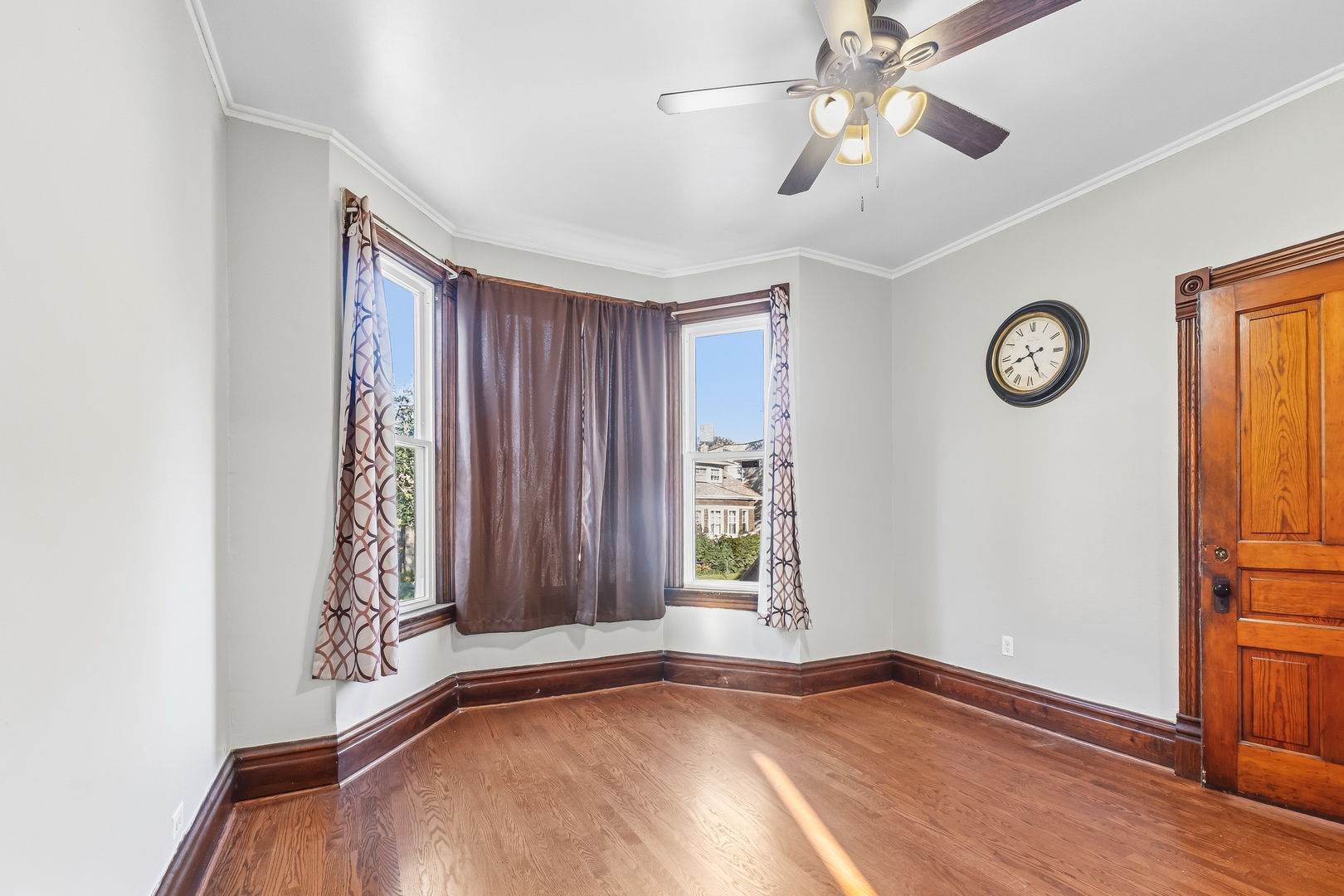 7427 S Evans Avenue Property Photo 6