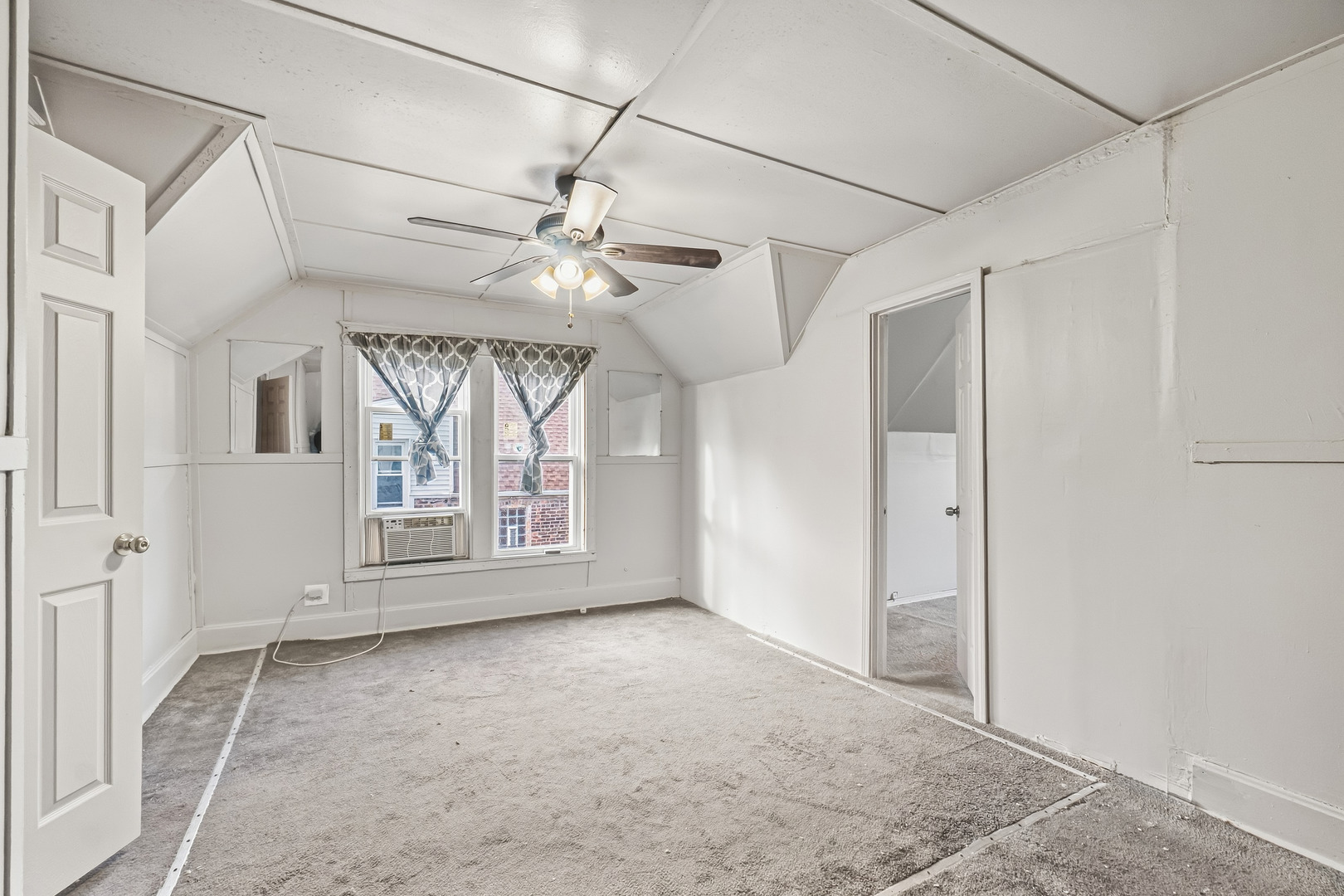 7427 S Evans Avenue Property Photo 15