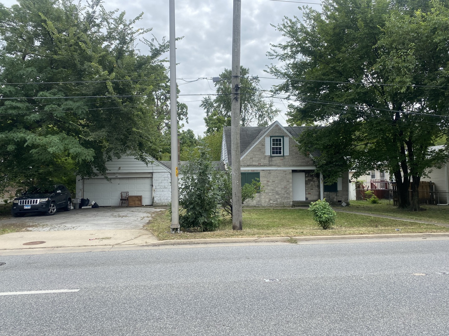 241 W Sibley Boulevard Property Photo 1
