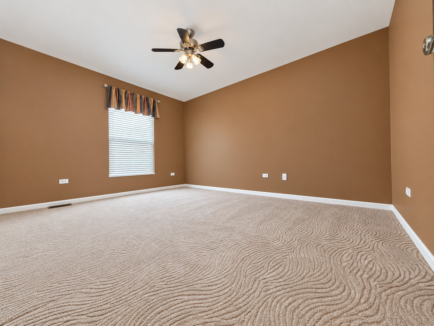 4 Snead Court Property Photo 36