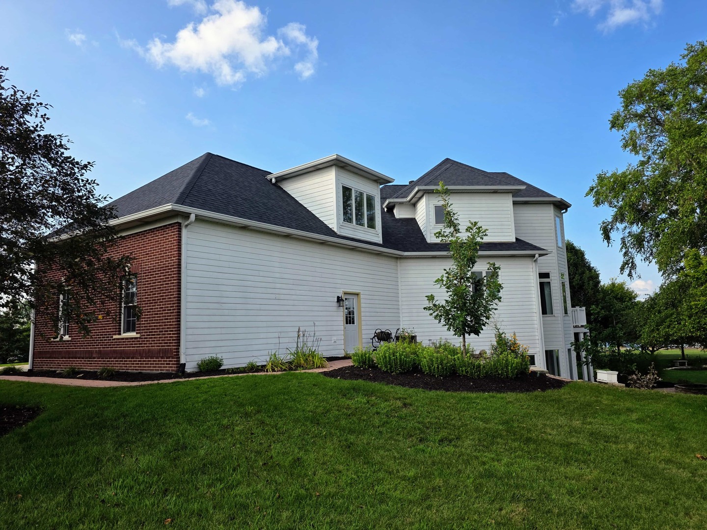 212 Slalom Court Property Photo 30