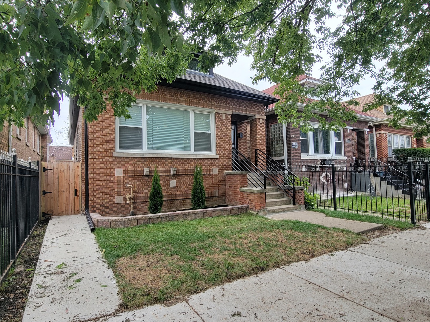 2231 W 71st Street Property Photo 1
