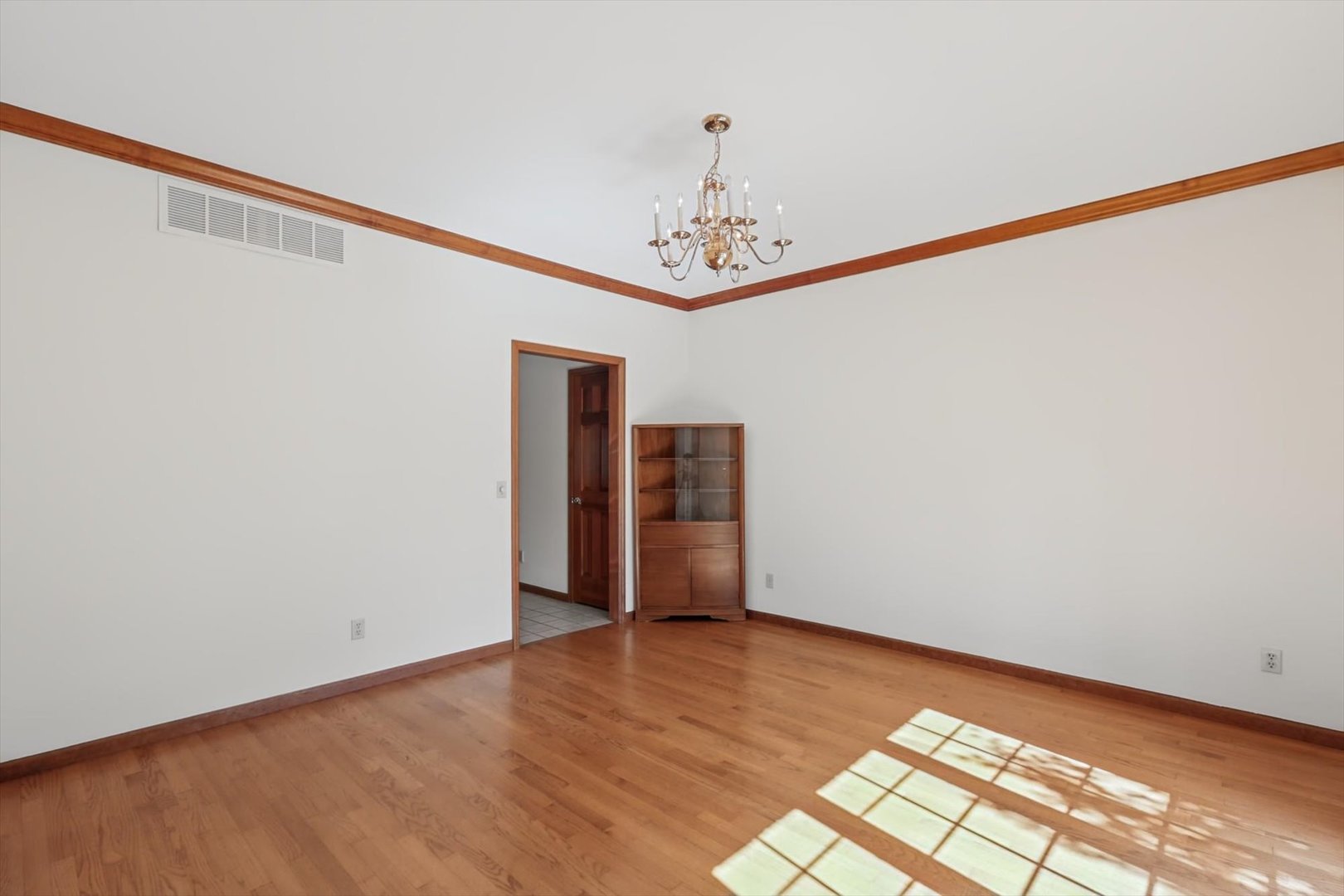 606 Lenox Court Property Photo 34