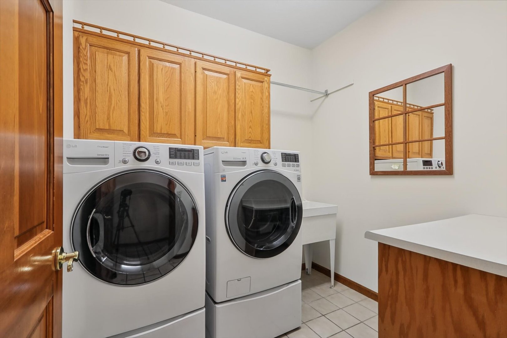 606 Lenox Court Property Photo 45