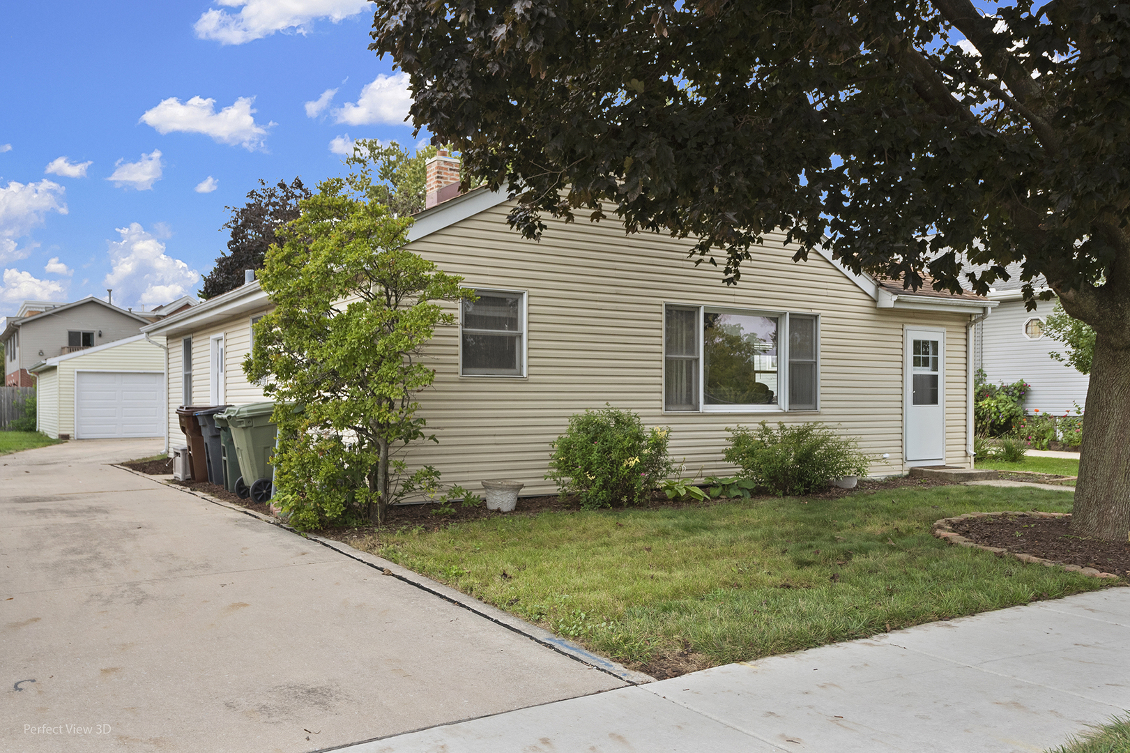 17216 67th Court Property Photo 2