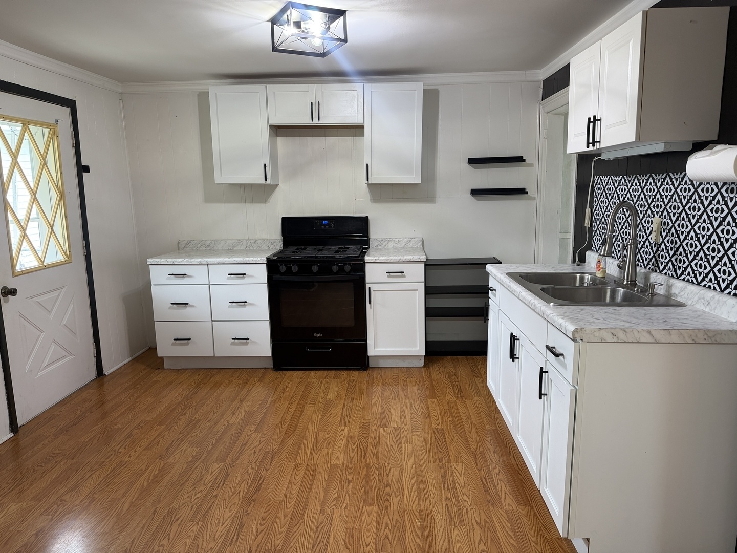 217 S Walnut Street Property Photo 9
