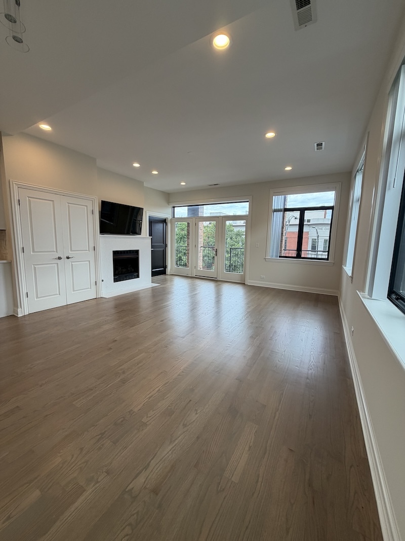 1701 W Chicago Avenue 3 Property Photo 3