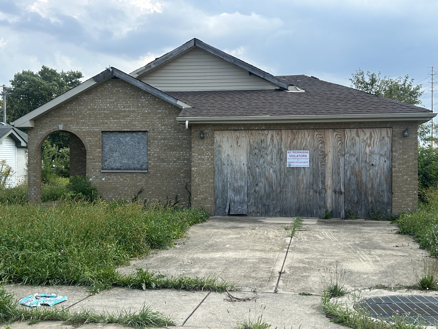 16051 Gauger Avenue Property Photo 1