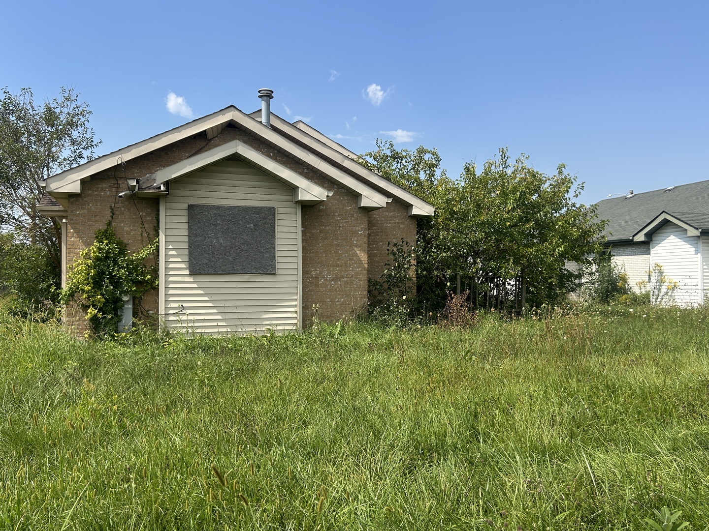 16051 Gauger Avenue Property Photo 4