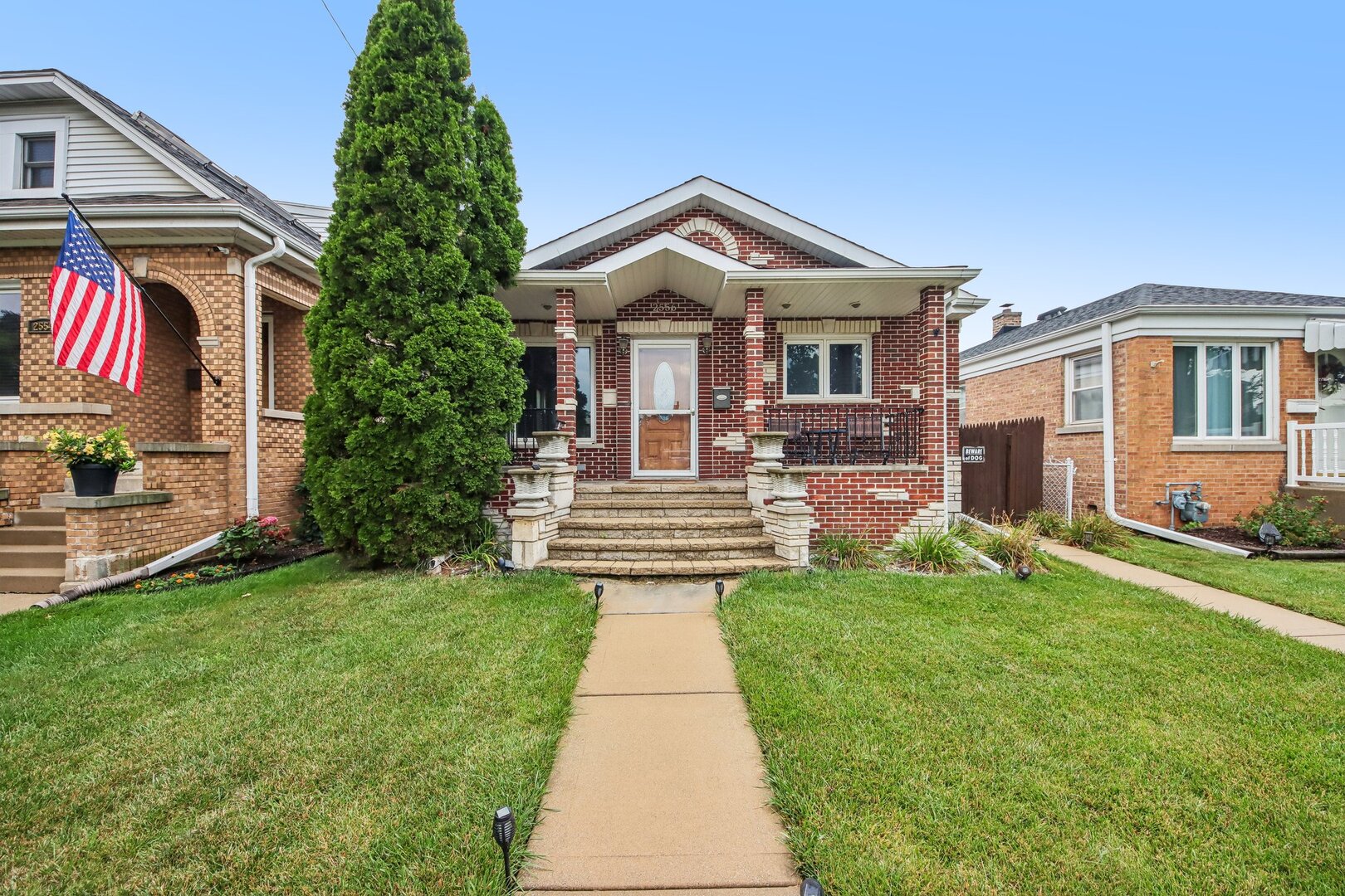 2556 Wood Street Property Photo 1