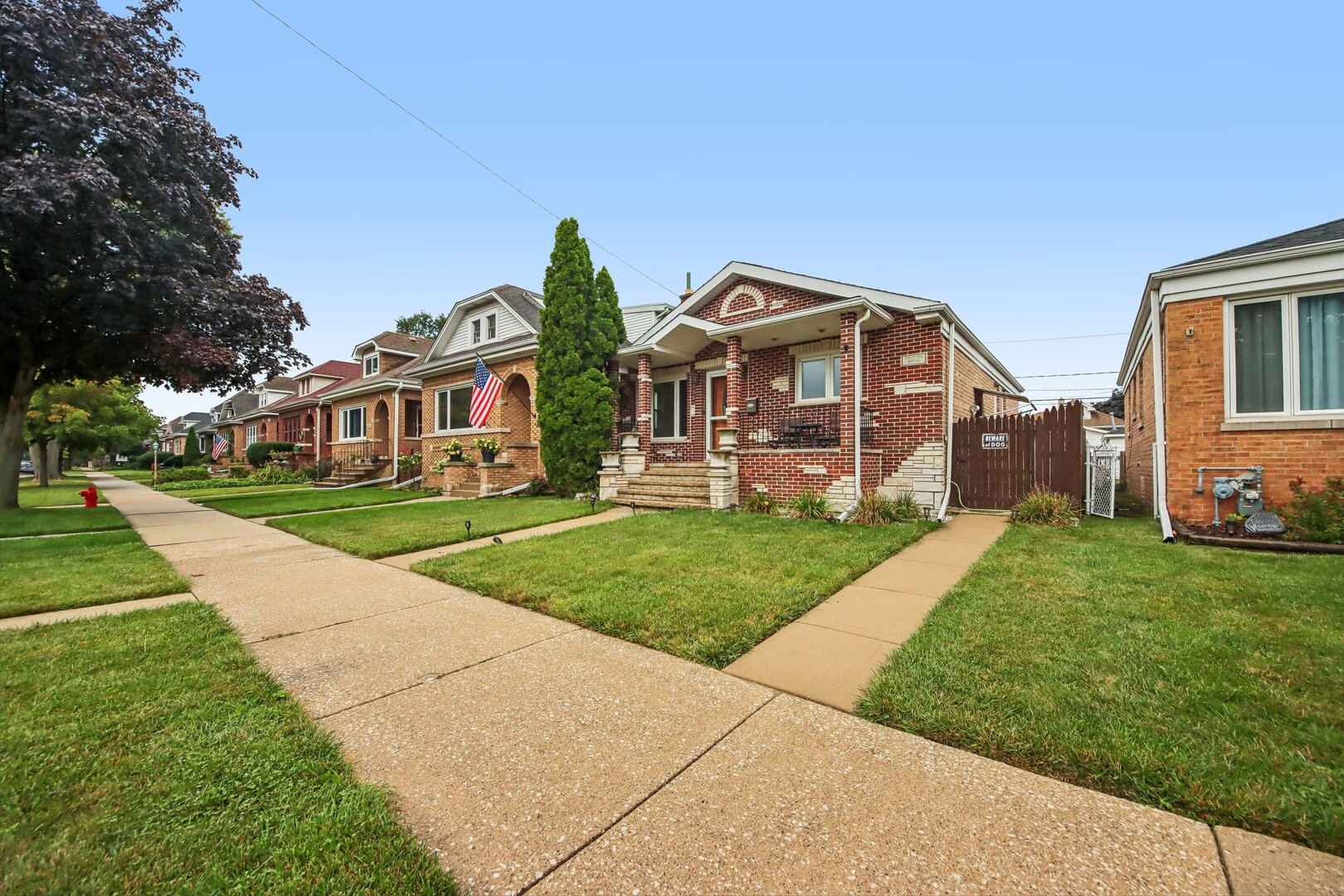 2556 Wood Street Property Photo 2
