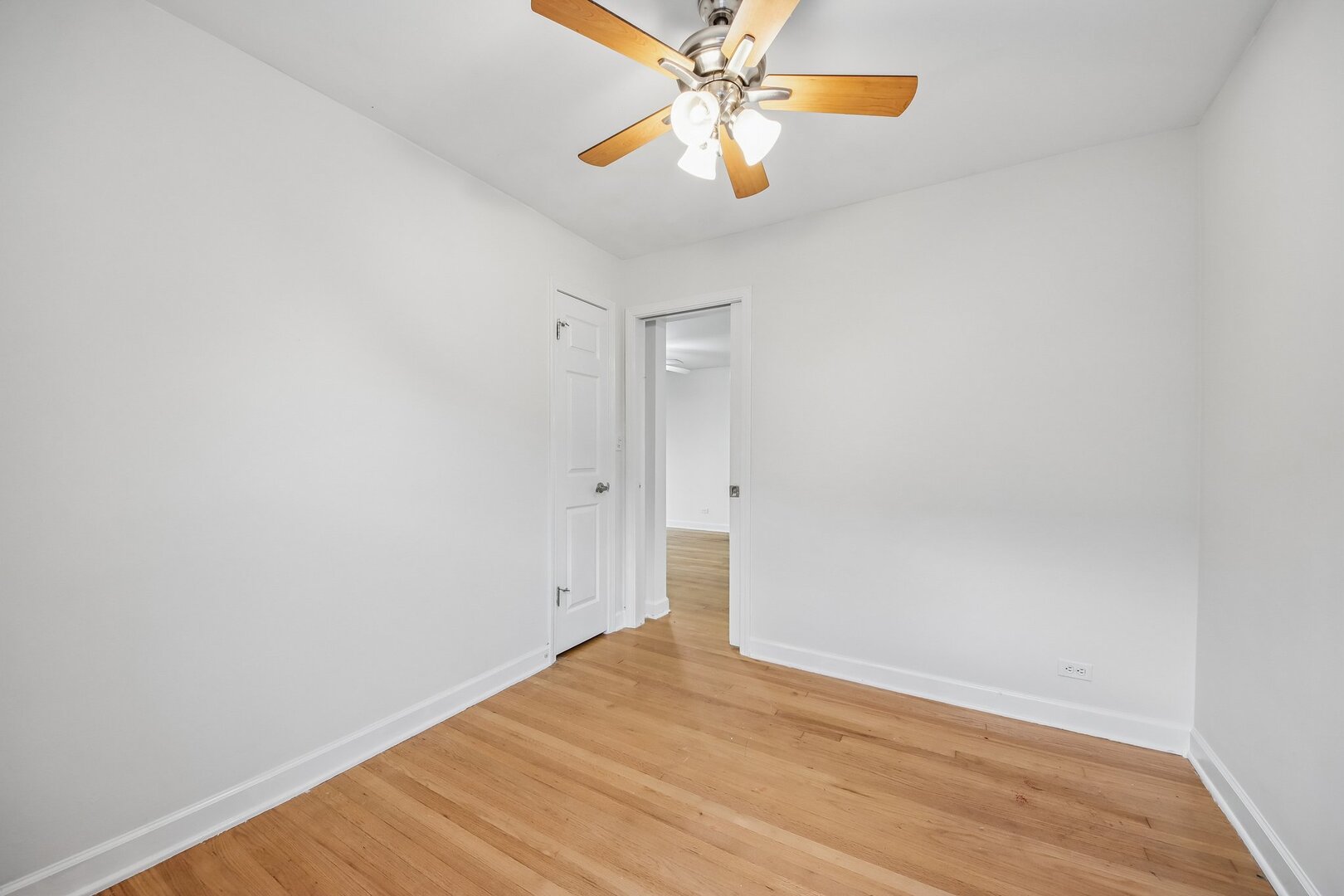 2556 Wood Street Property Photo 11
