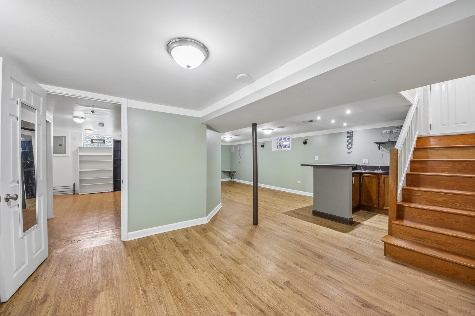 2556 Wood Street Property Photo 17