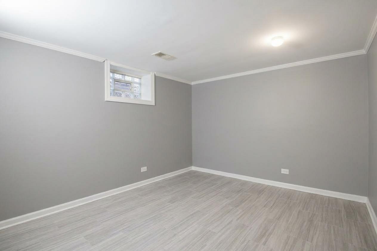6756 N Keating Avenue Property Photo 13