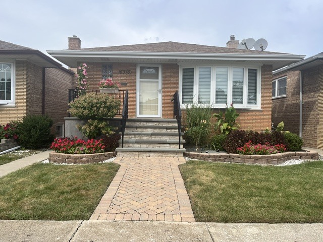 6316 W 64th Street Property Photo 1