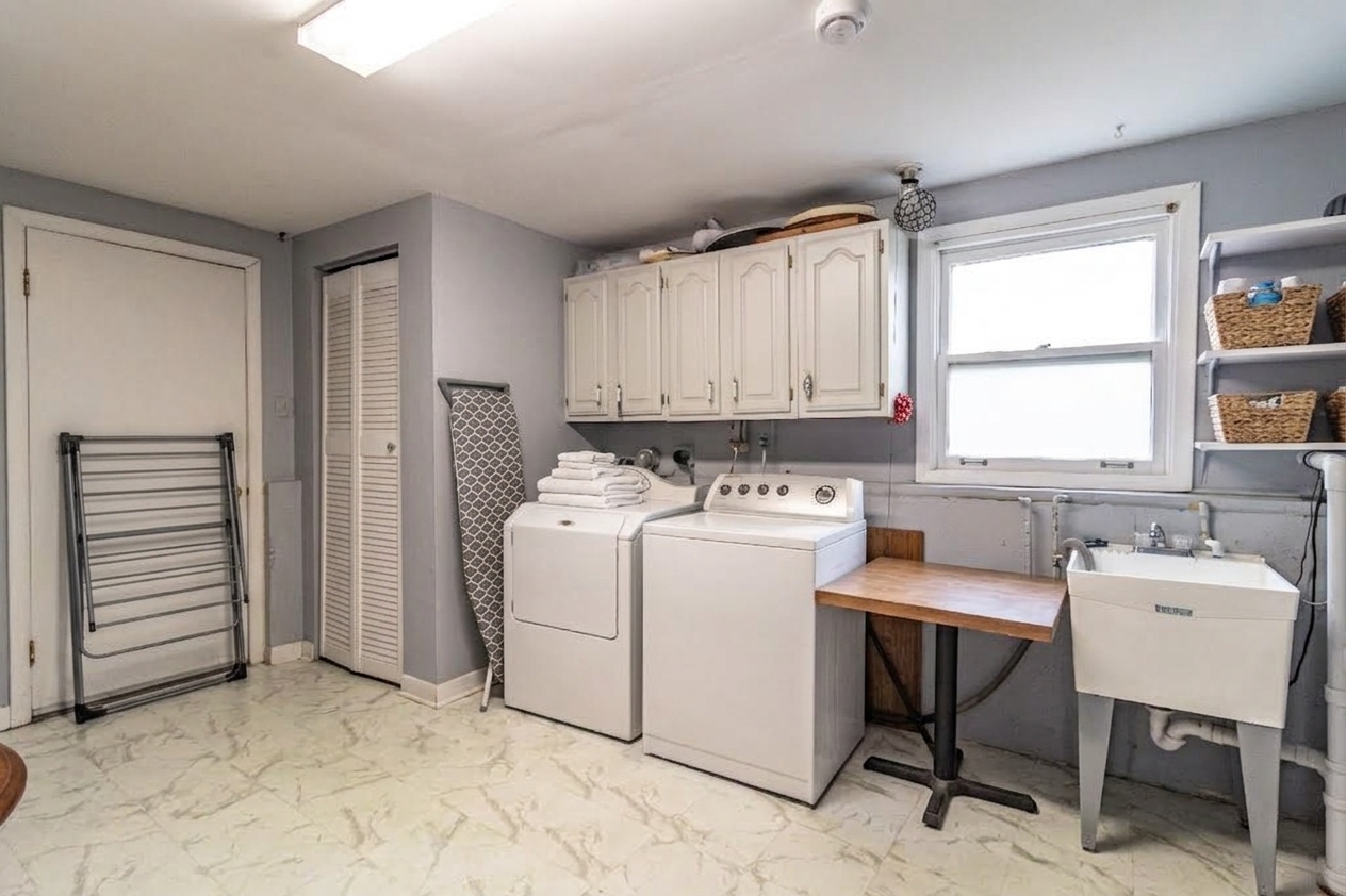 740 Bryn Mawr Avenue Property Photo 14