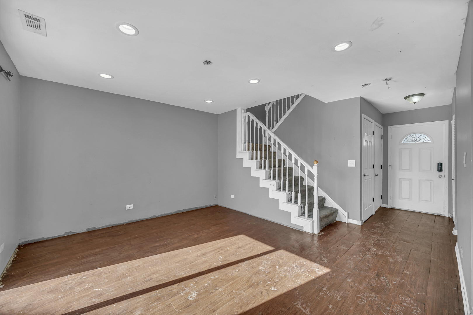 454 Esselen Court Property Photo 6