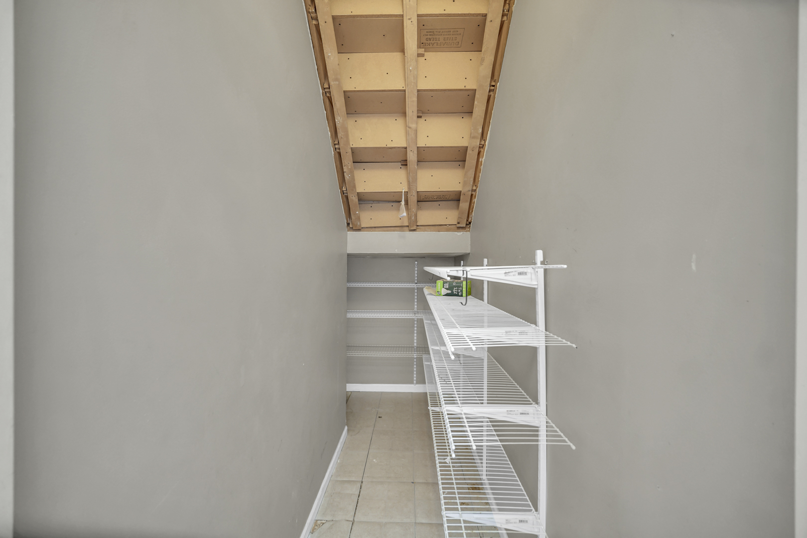 454 Esselen Court Property Photo 19