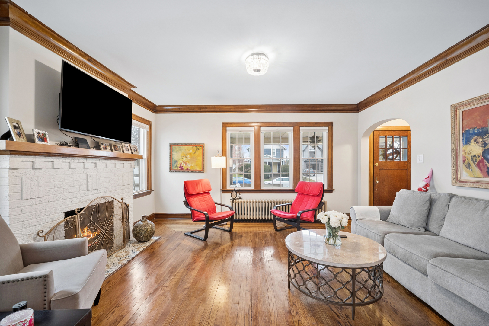 283 N Michigan Avenue Property Photo 4