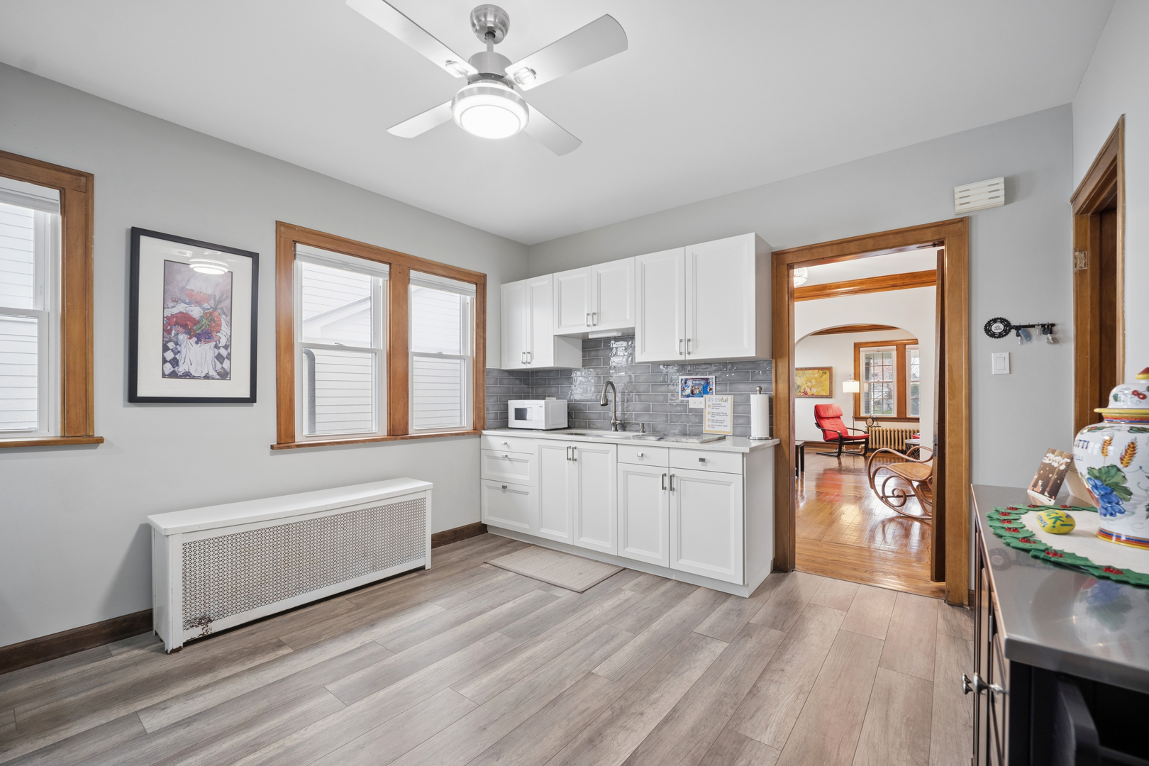283 N Michigan Avenue Property Photo 8