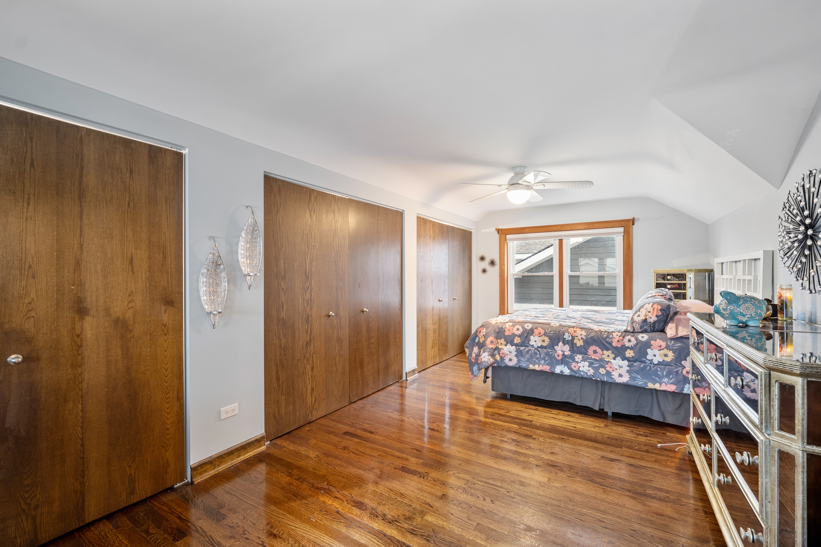 283 N Michigan Avenue Property Photo 13