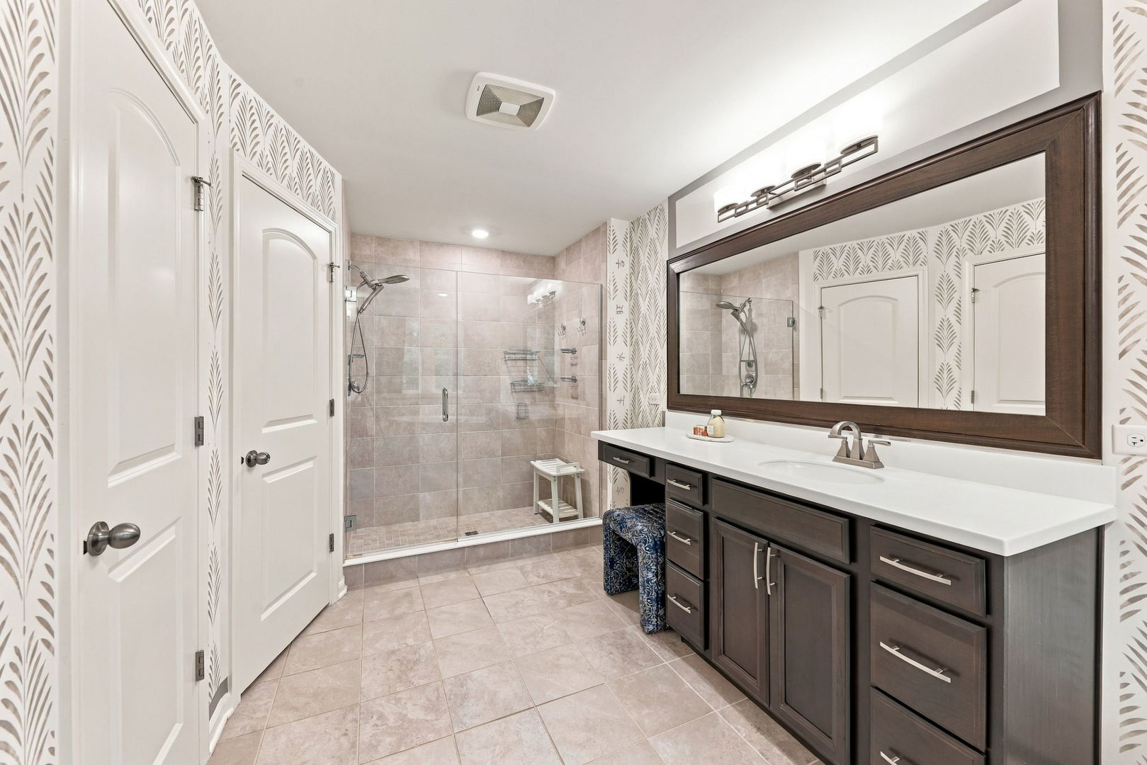 617 Riverbank Court Property Photo 16