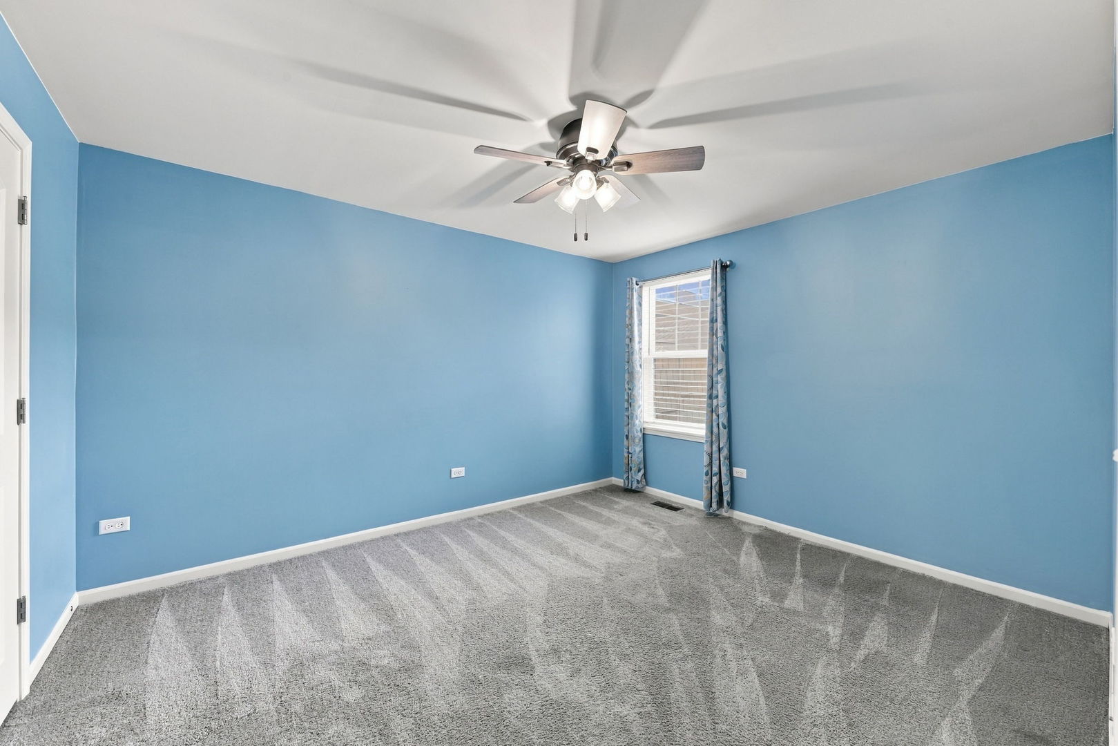 617 Riverbank Court Property Photo 20