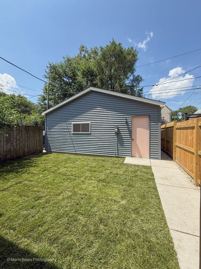 5236 S Bishop Street Property Photo 13