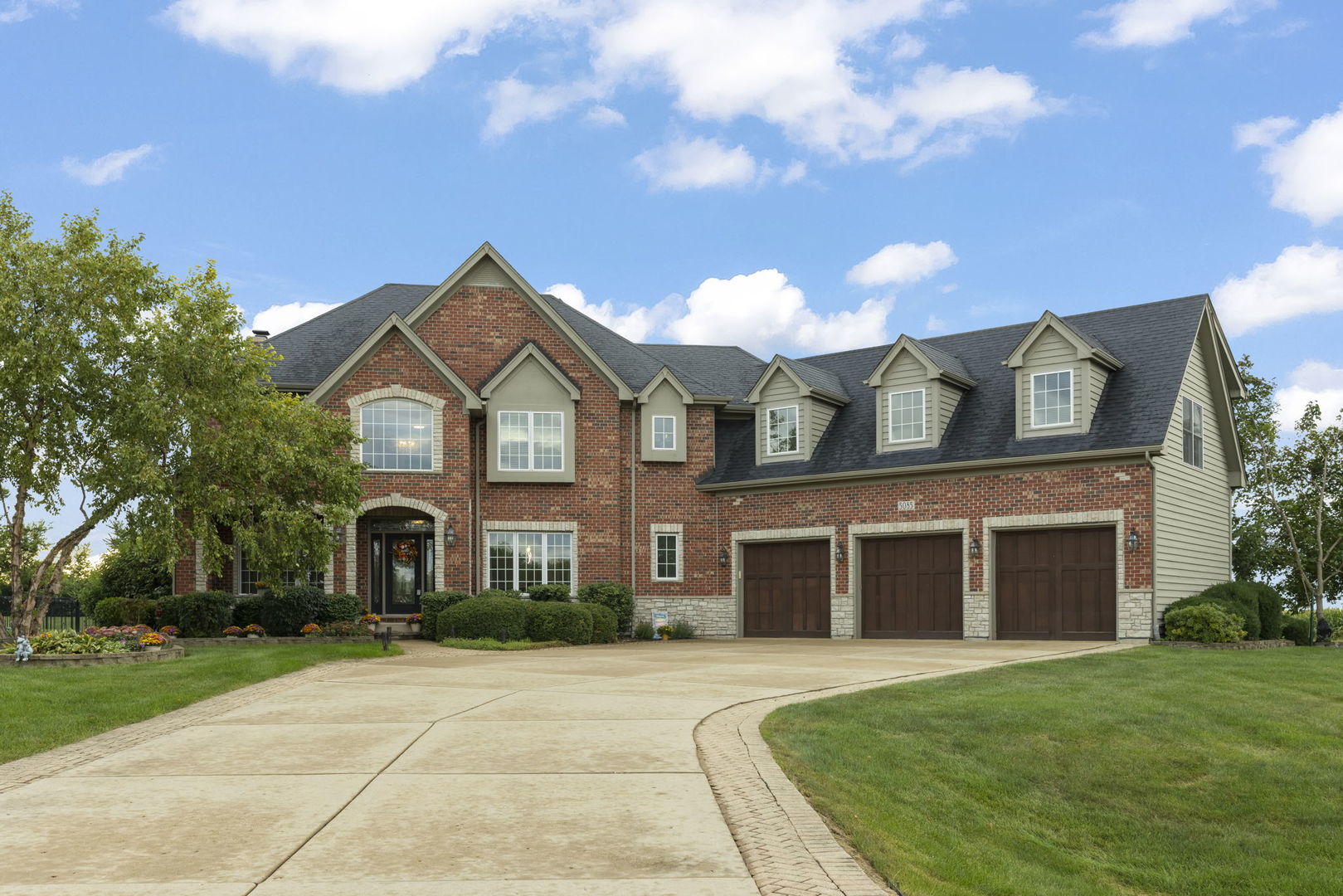 5085 Half Round Road Property Photo 1