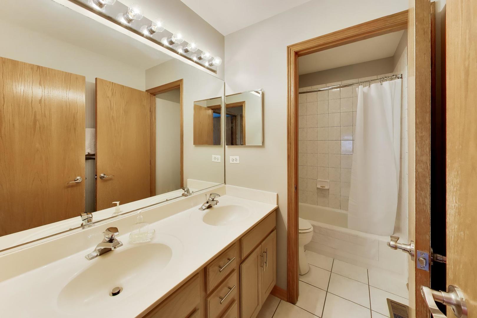14106 Glenwood Court Property Photo 28