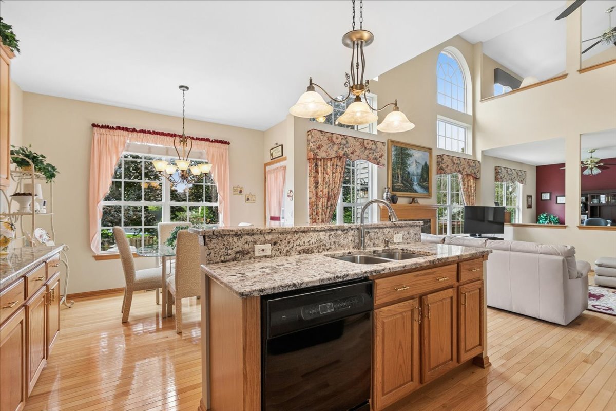 20 Bridlepath Drive Property Photo 8