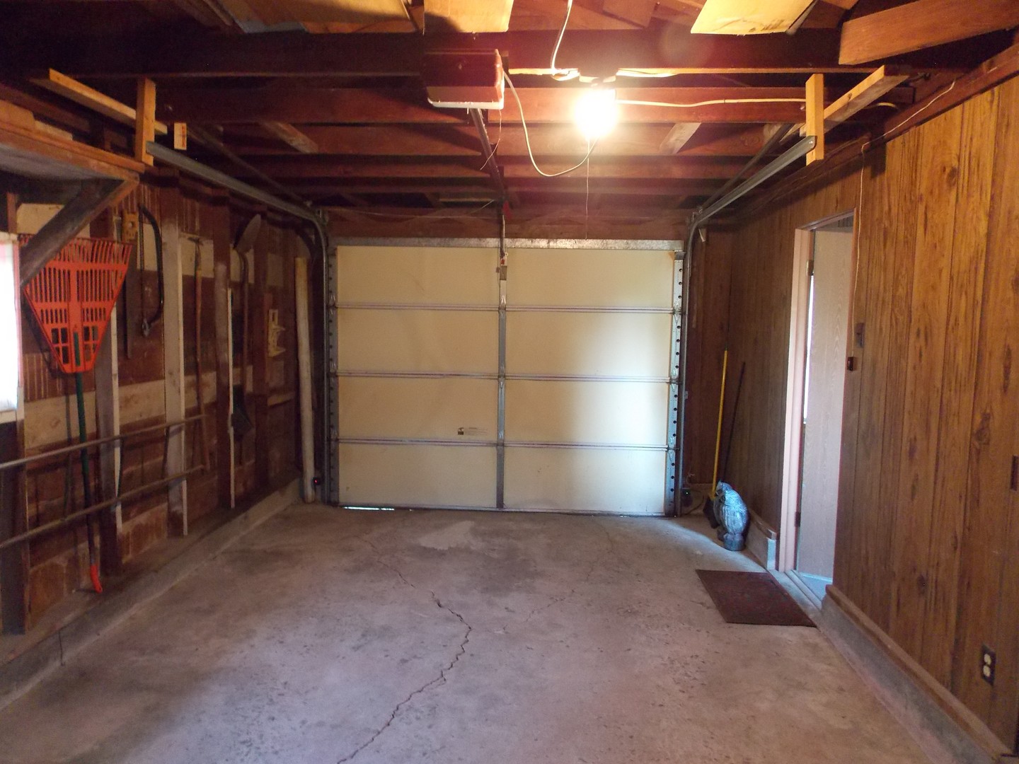 210 E 4th Street Property Photo 27