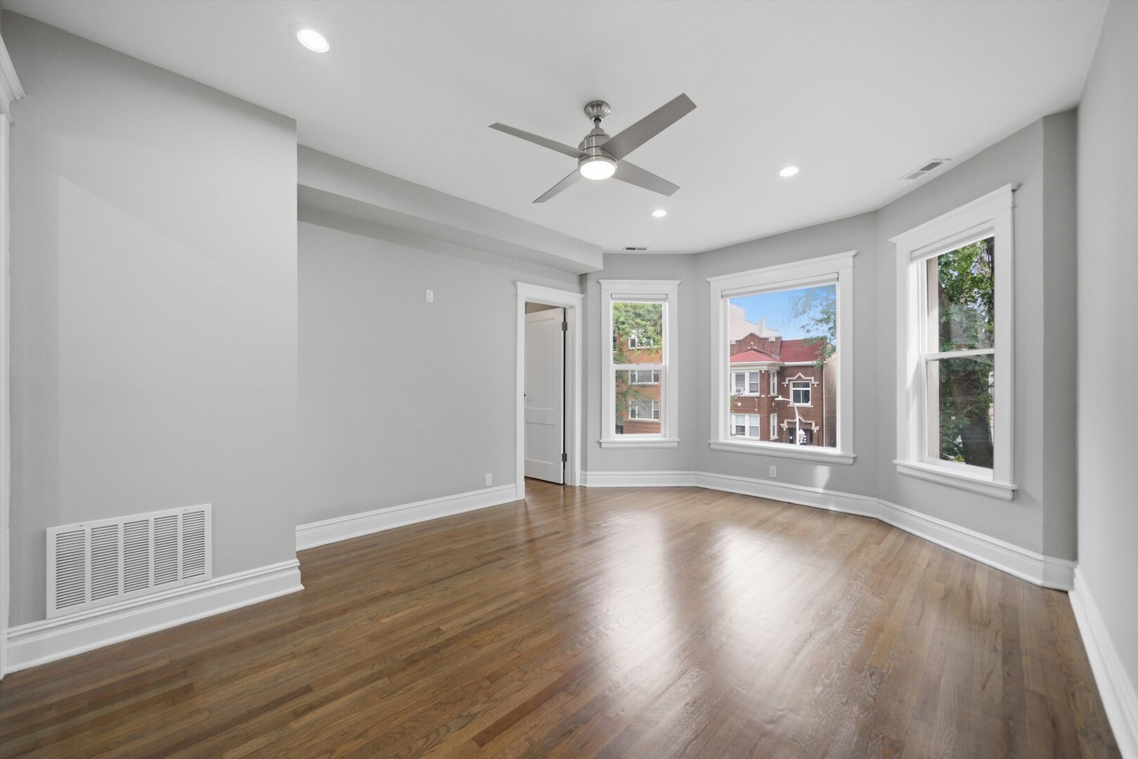 12764103 Property Photo 5