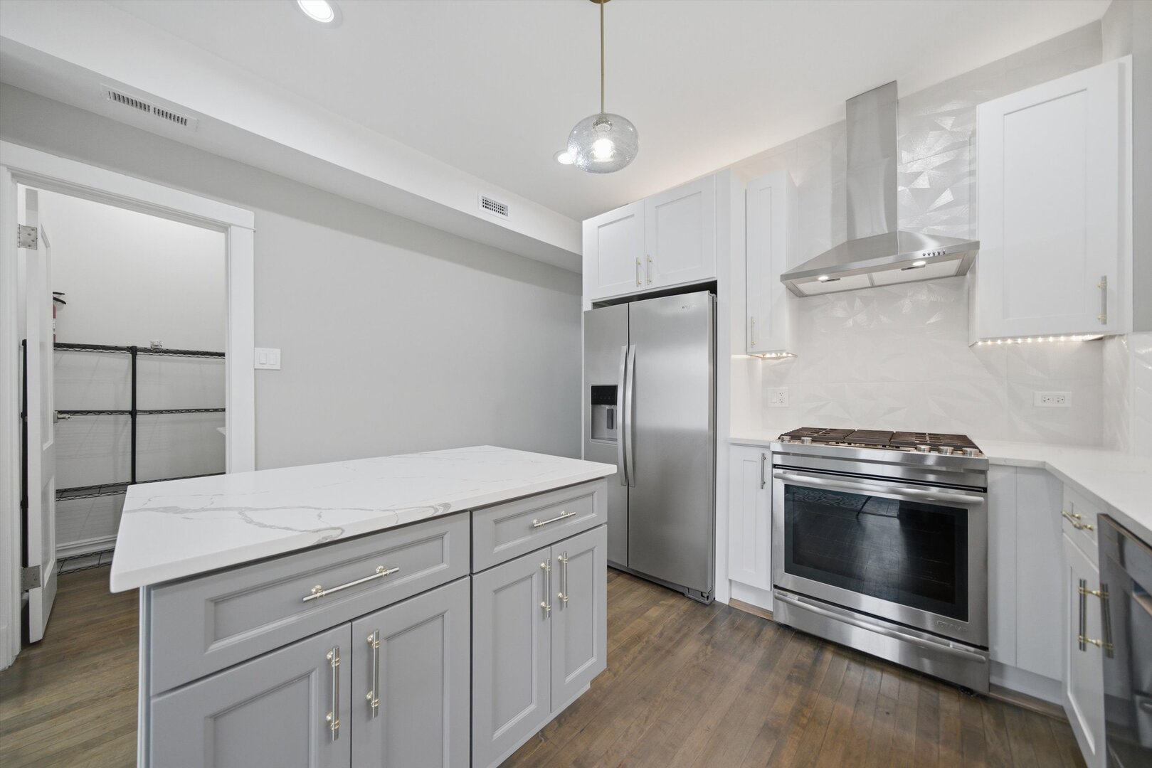 12764103 Property Photo 8